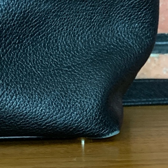 Kate Spade Black Leather Shoulder Bag - Picture 3 of 8